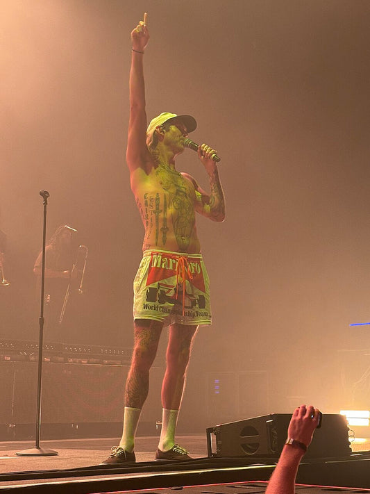 Jared Watson performing with Dirty Heads in 2024. Photo by Constantino14, Wikimedia Commons, CC BY-SA 4.0.