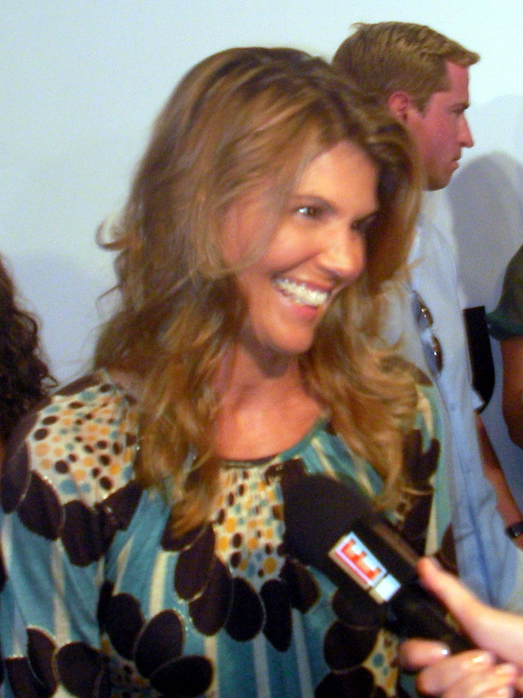Lori Loughlin in an archival photograph by Kristin Dos Santos via Wikimedia Commons, CC BY-SA 2.0