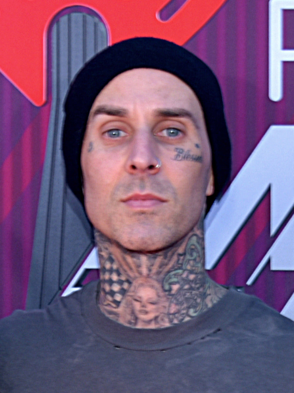 Travis Barker at the 2019 iHeartRadio Music Awards in Los Angeles. Photo by Glenn Francis, CC BY-SA 4.0.