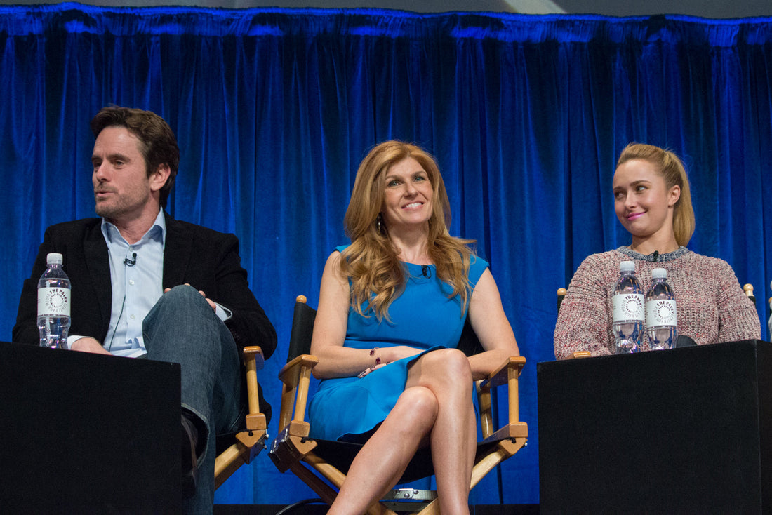 Hayden Panettiere with Connie Britton and Charles Esten at the Nashville PaleyFest panel in 2013