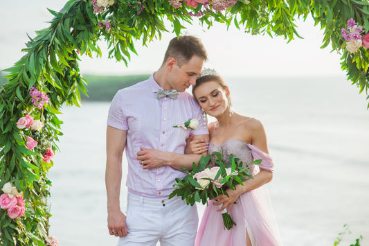 A couple at a wedding ceremony; licensed illustrative image for the viral wedding voice-memo story.